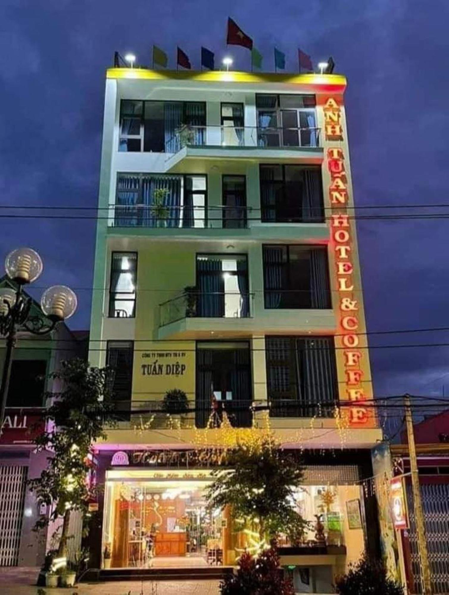 Anh Tuan Hotel & Coffee - Pleiku, Gia Lai Exterior photo